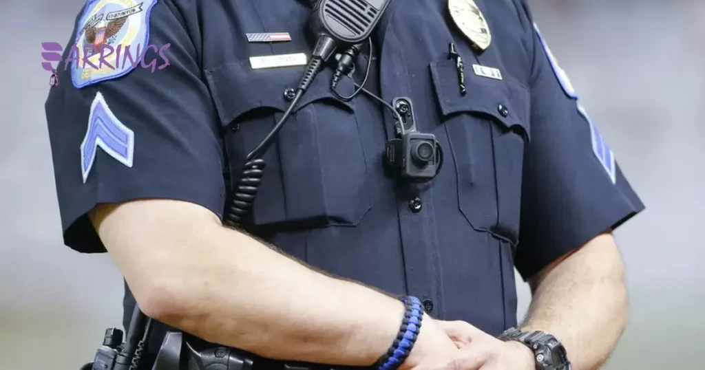 police officers wear bracelets